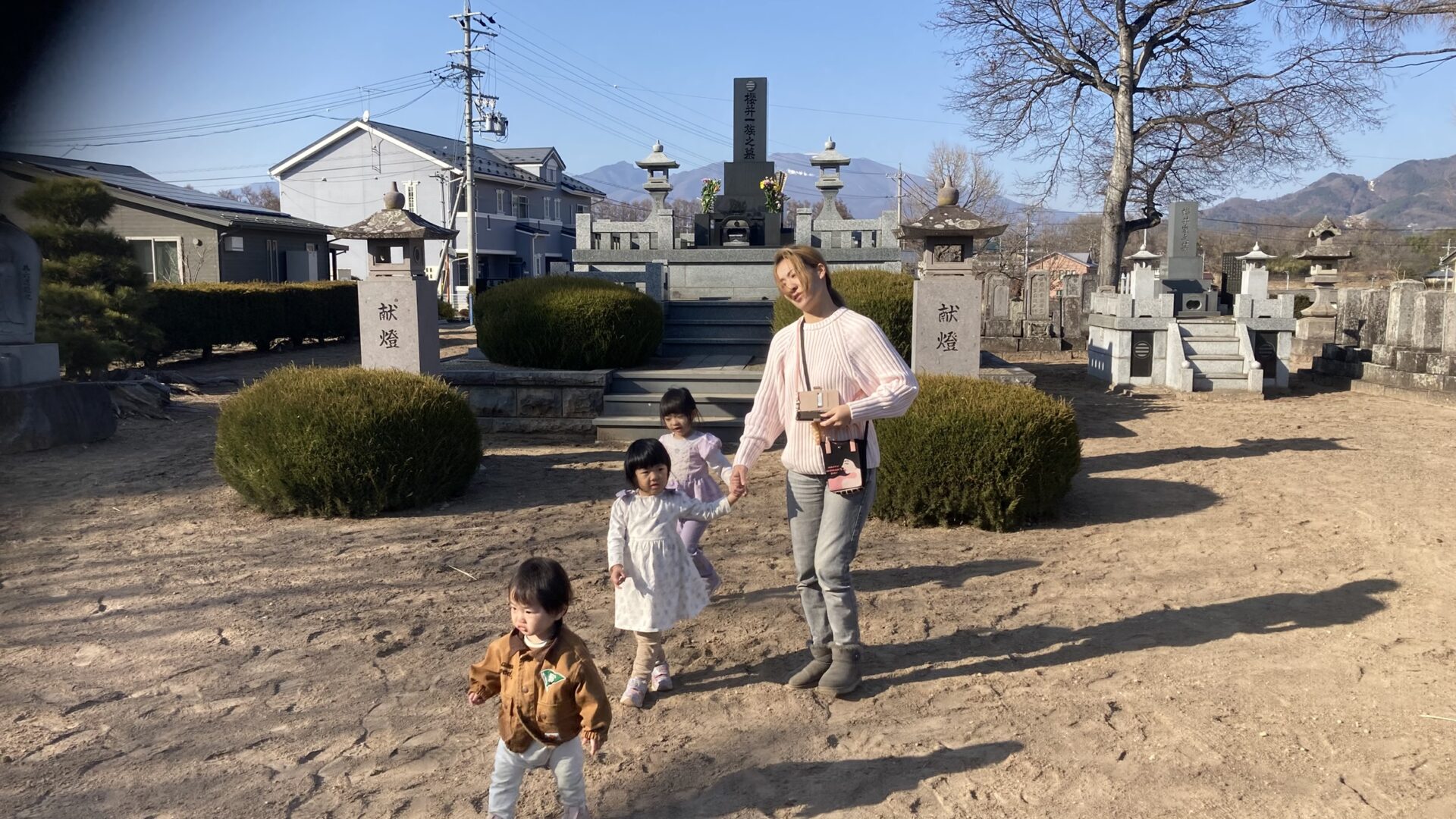 家族でお墓参り